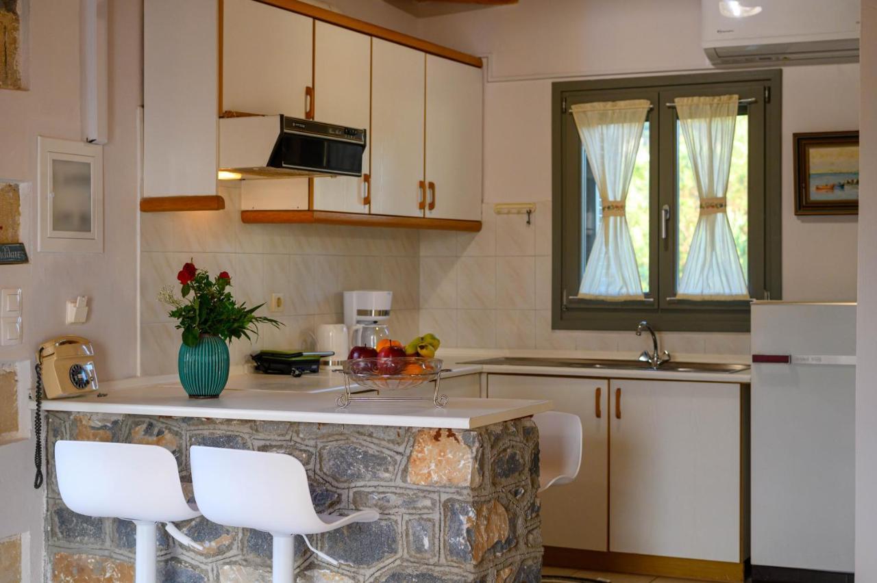 Σελήνη Appartement Kotronion  Buitenkant foto