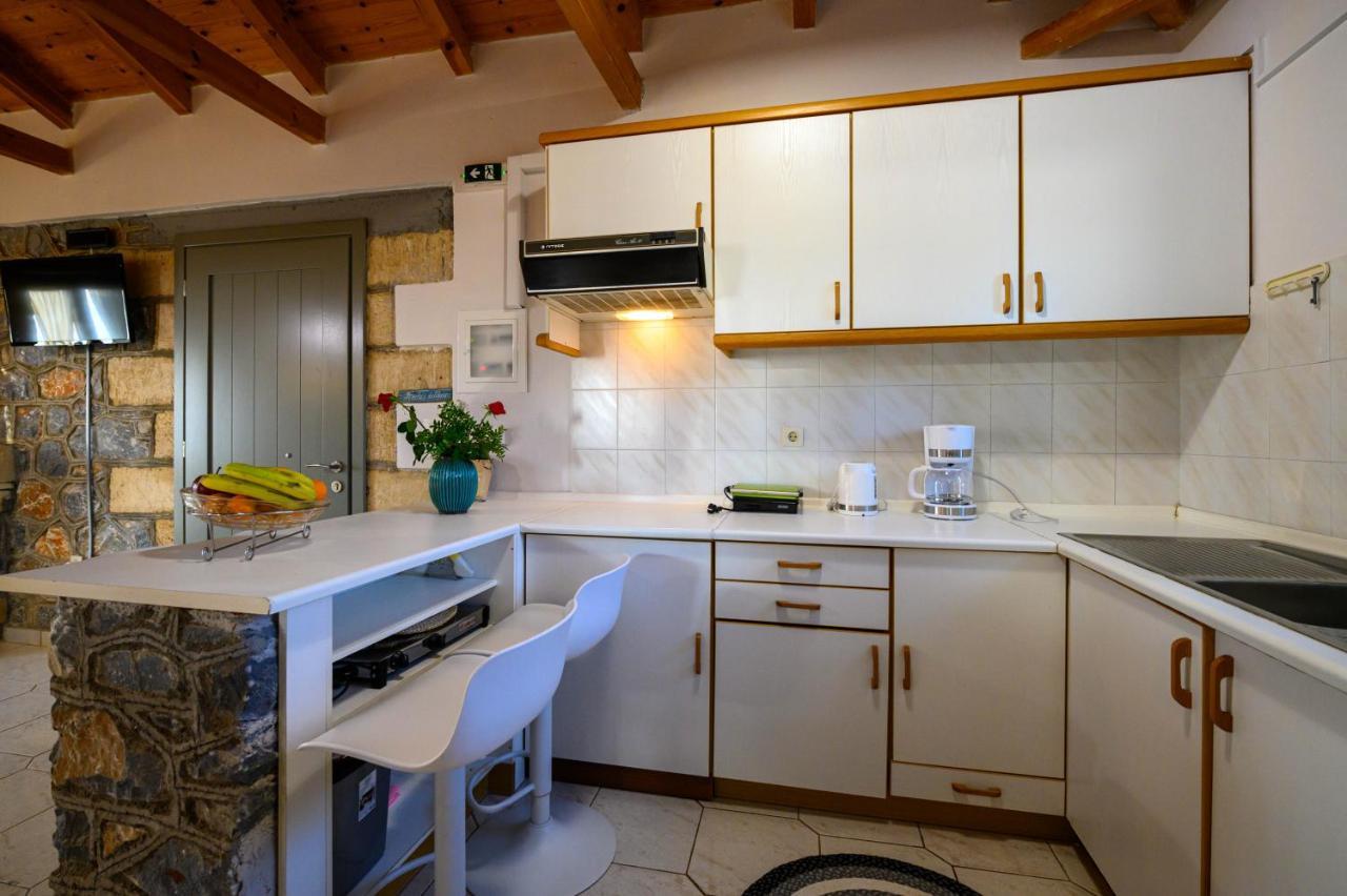 Σελήνη Appartement Kotronion  Buitenkant foto