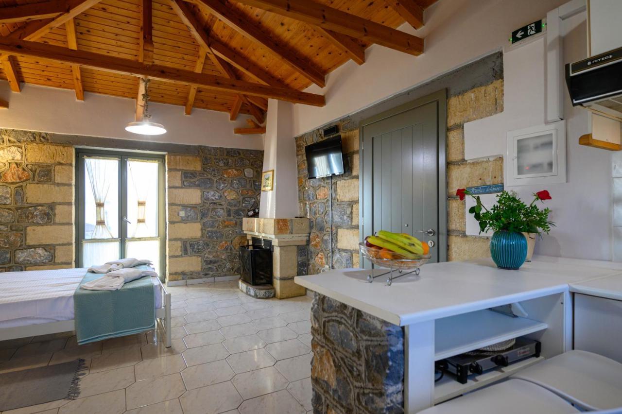 Σελήνη Appartement Kotronion  Buitenkant foto