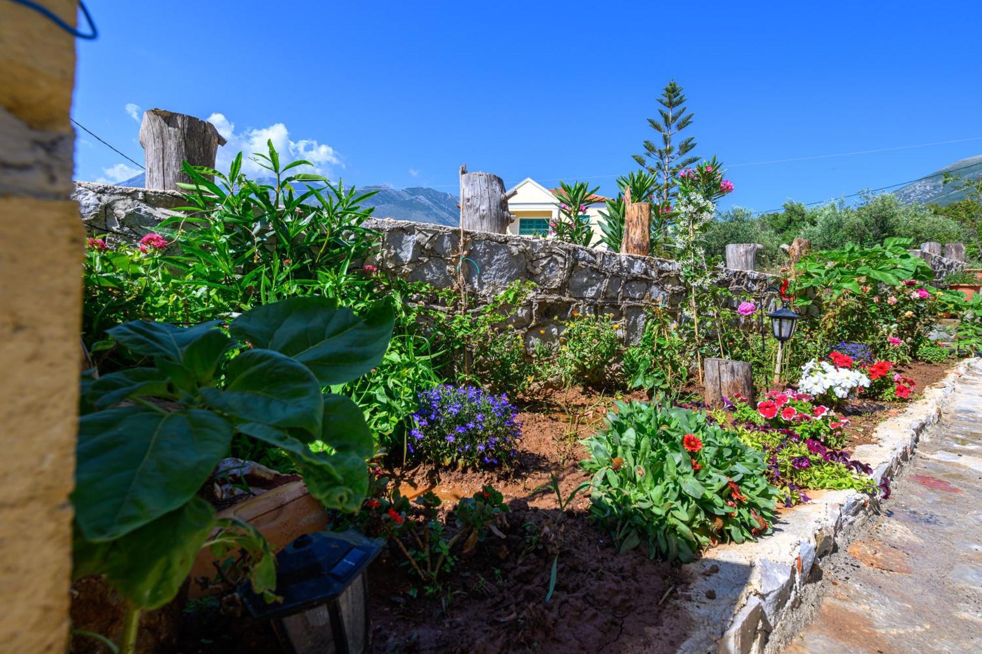 Σελήνη Appartement Kotronion  Buitenkant foto